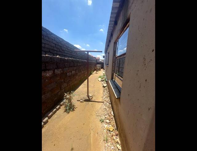 3 BEDROOM HOUSE FOR SALE IN MOHLAKENG